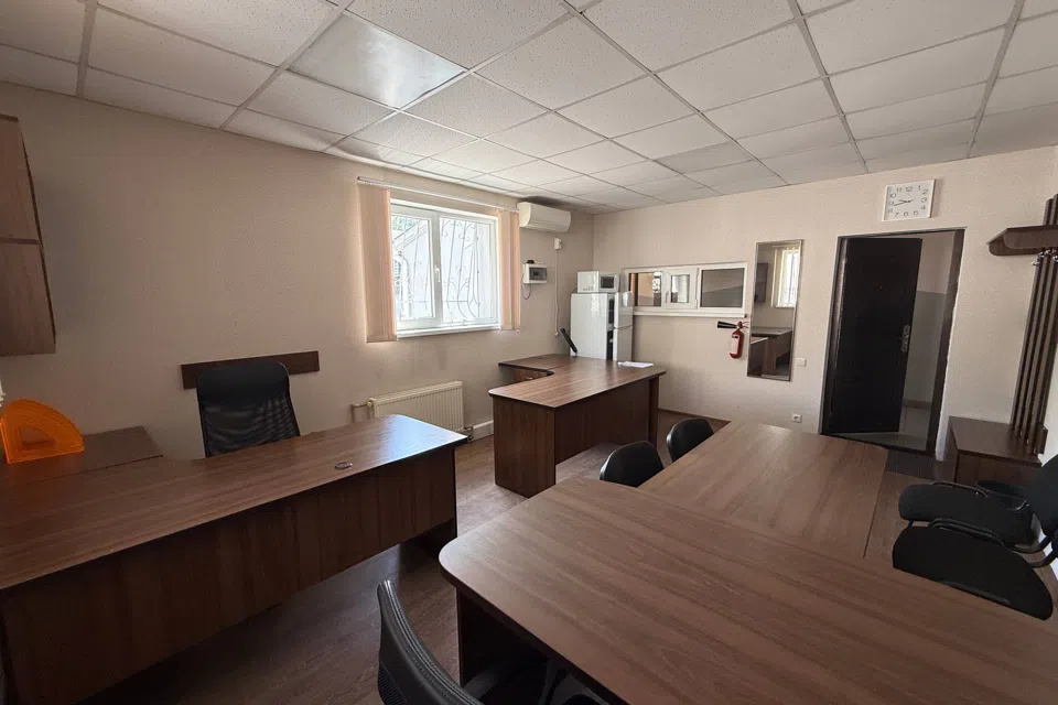 Сдаётся офис, 650 м²