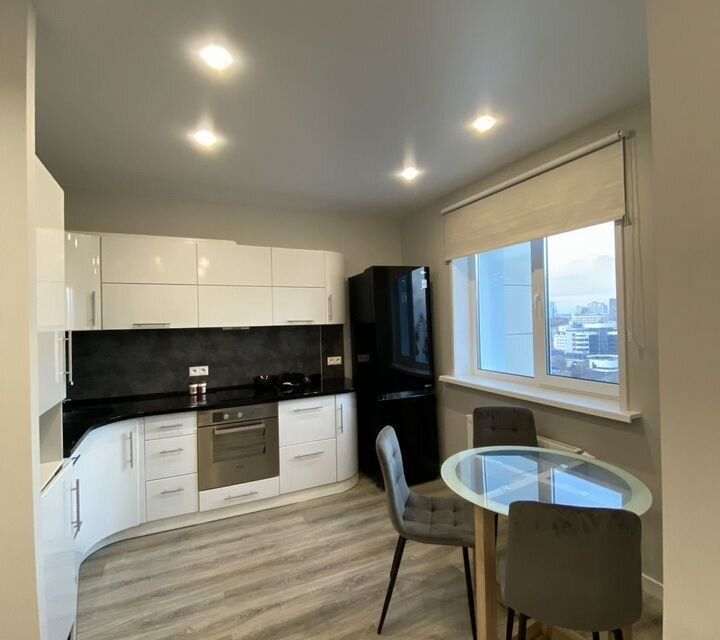Сдаётся 2-комнатная квартира, 70 м²
