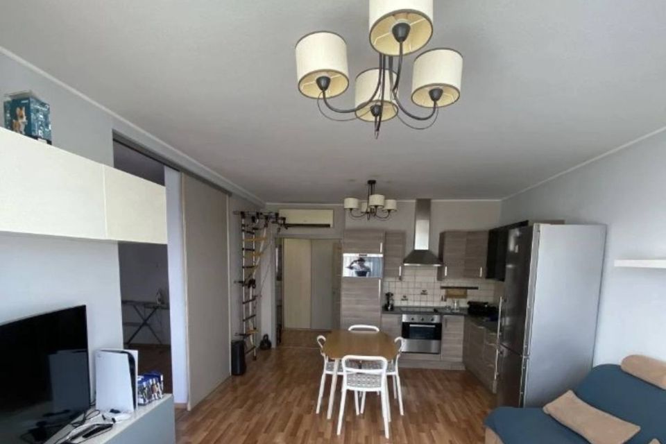 Сдаётся 2-комнатная квартира, 66.9 м²