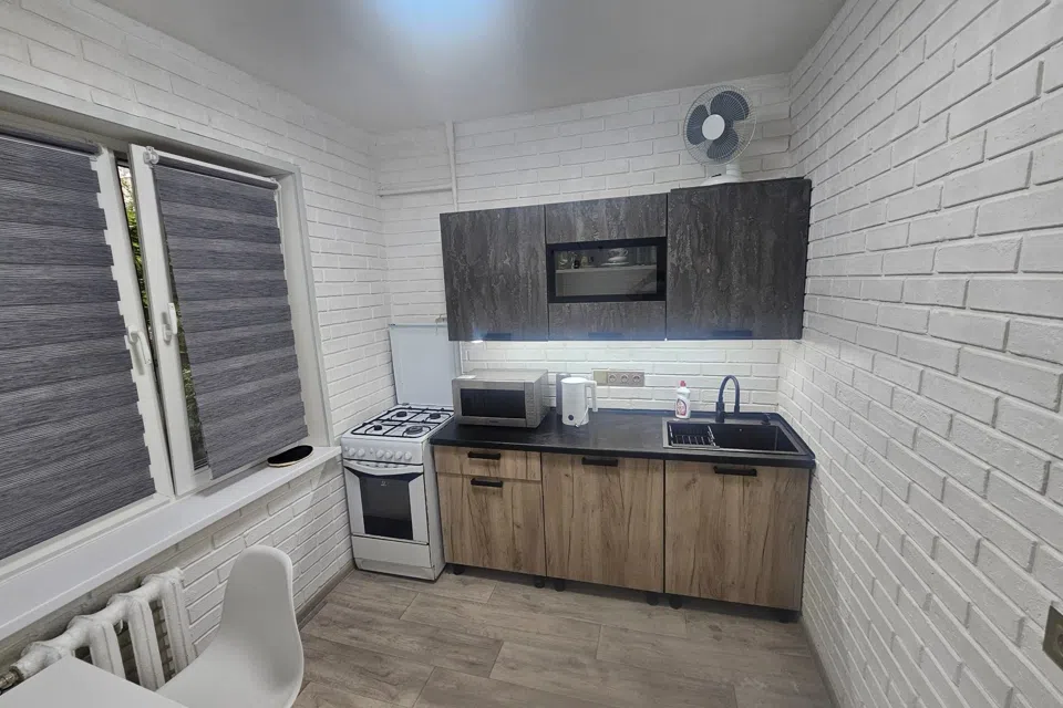 Сдаётся 2-комнатная квартира, 55 м²