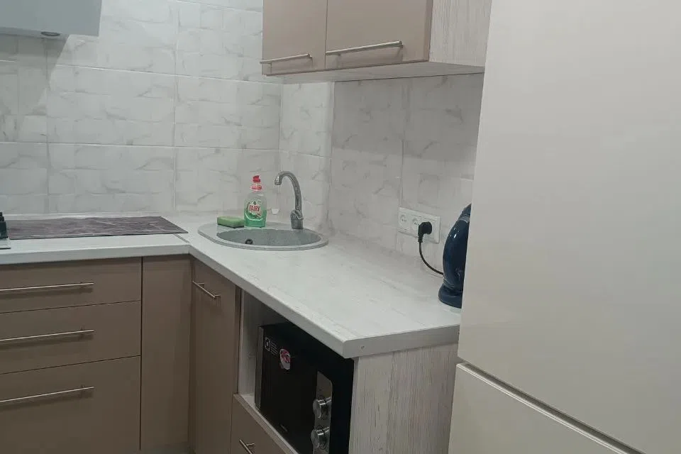 Сдаётся 1-комнатная квартира, 40 м²