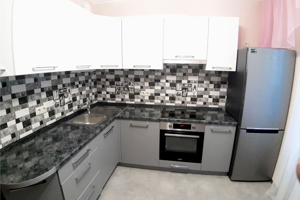 Сдаётся 1-комнатная квартира, 40 м²