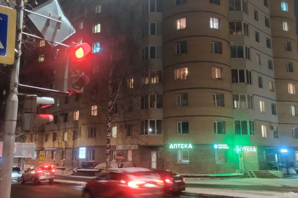 Сдаётся 1-комнатная квартира, 42 м²