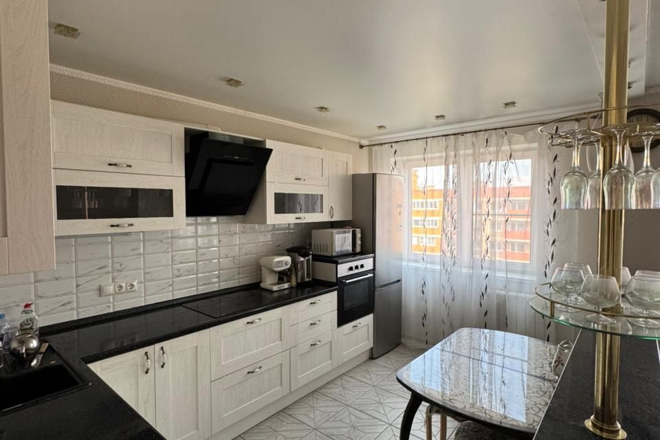 Сдаётся 2-комнатная квартира, 56.8 м²