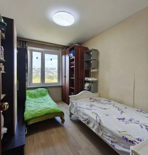 Сдаётся комната в 3-комн. квартире, 10.2 м²