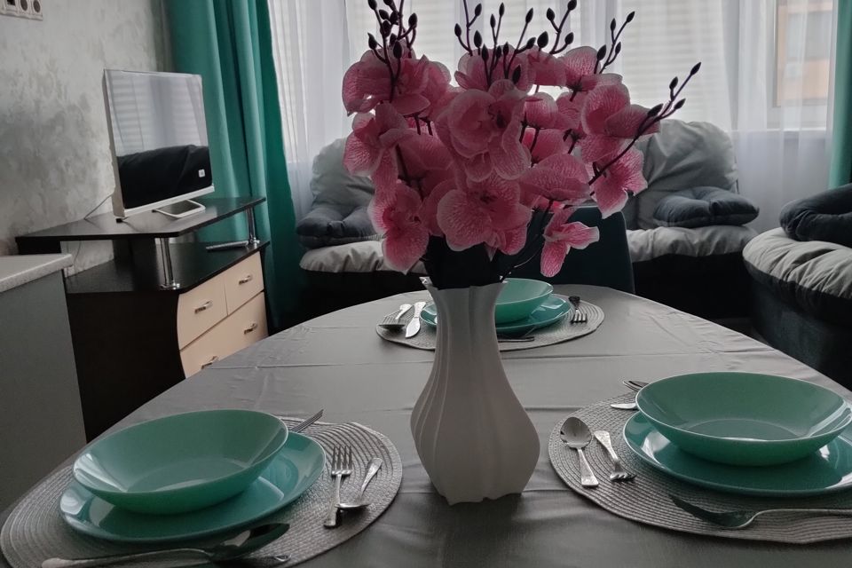 Сдаётся 2-комнатная квартира, 42 м²
