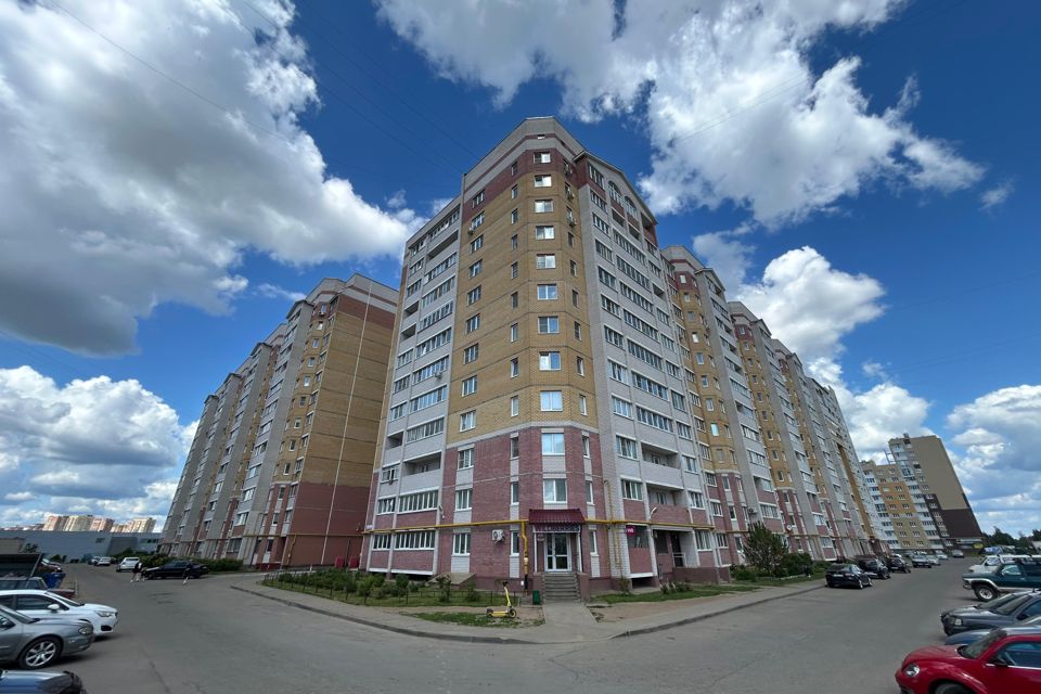 Сдаётся 2-комнатная квартира, 69.2 м²