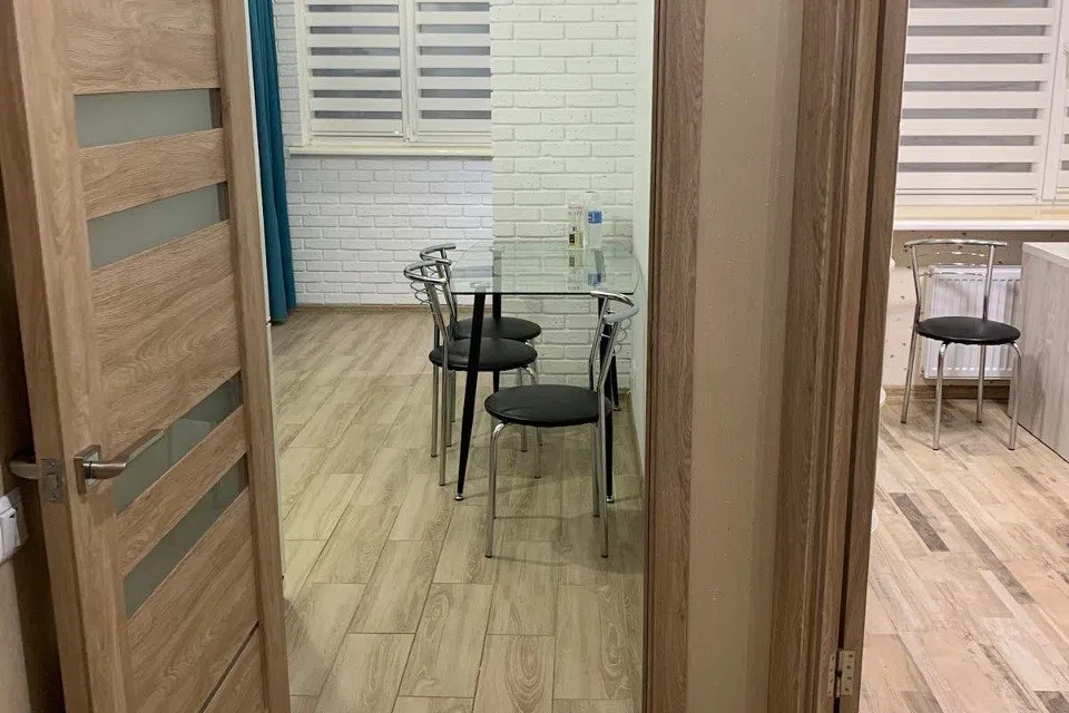 Сдаётся 1-комнатная квартира, 65 м²
