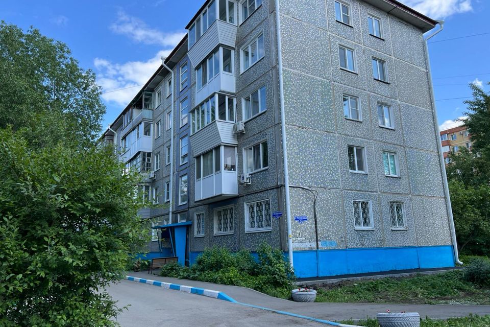 Сдаётся 3-комнатная квартира, 51 м²