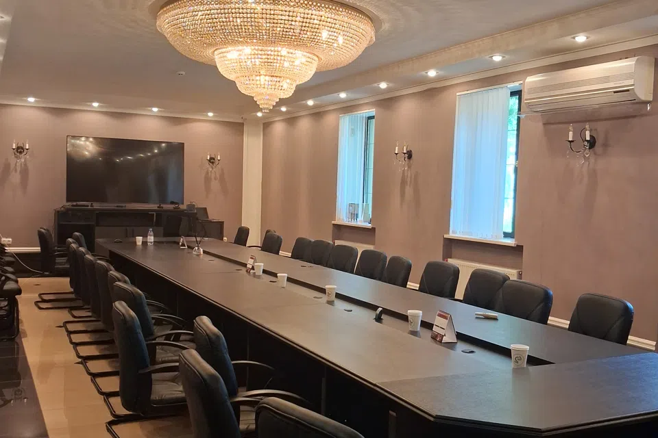 Сдаётся помещение своб. назначения, 2000 м²