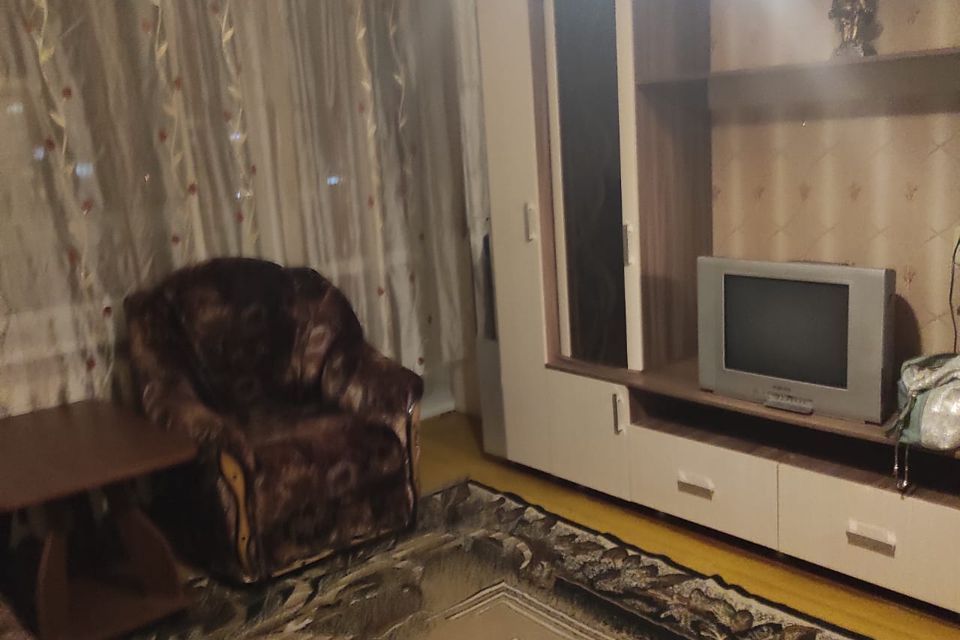 Сдаётся комната в 3-комн. квартире, 18 м²