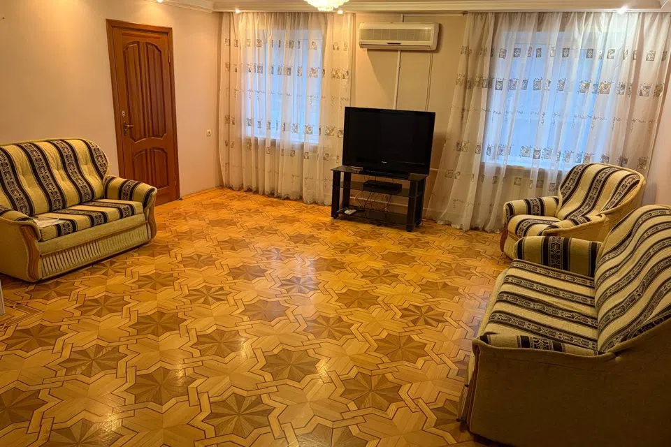 Сдаётся 3-комнатная квартира, 70 м²