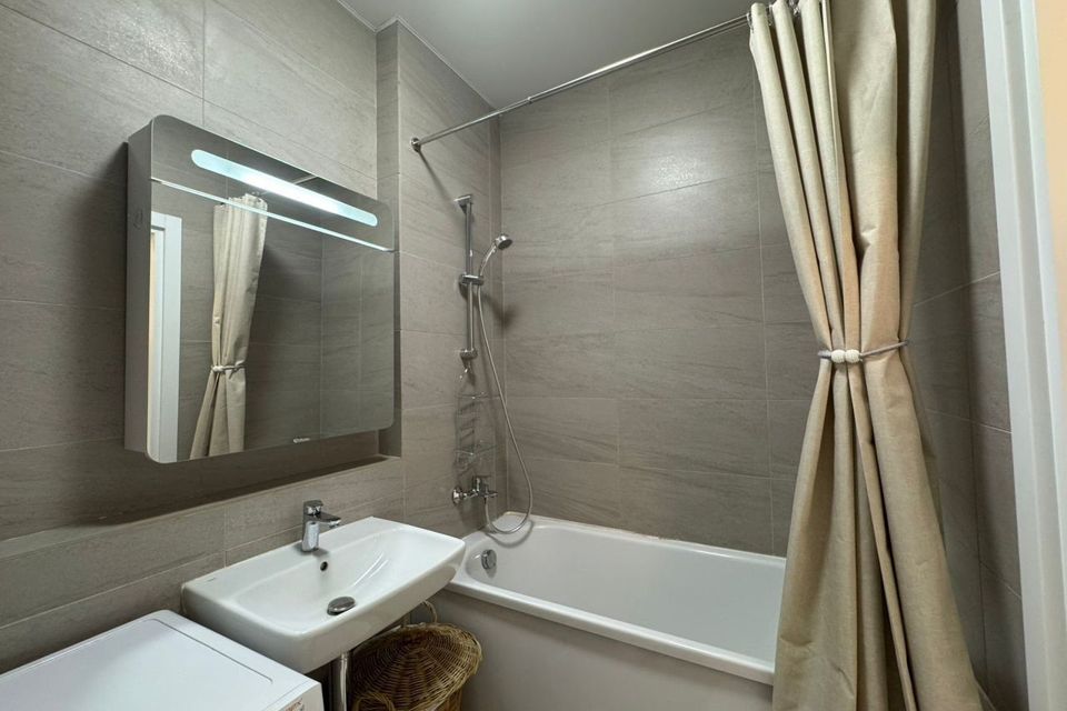 Сдаётся 1-комнатная квартира, 47 м²