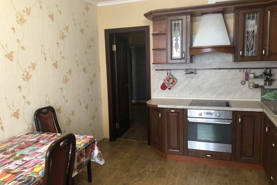 Сдаётся 1-комнатная квартира, 37 м²