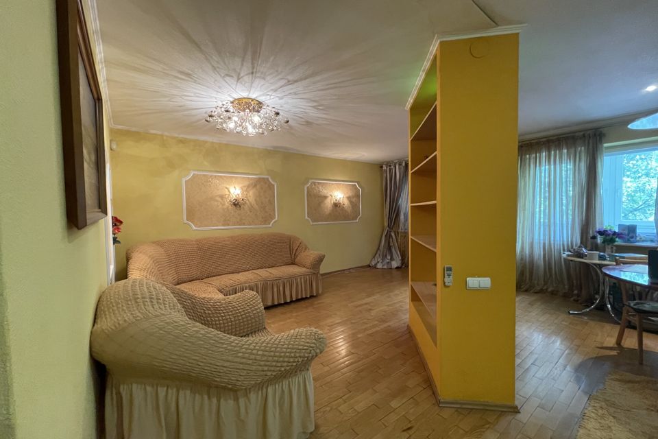 Сдаётся 3-комнатная квартира, 90 м²