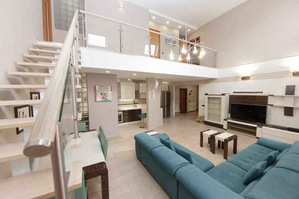 Сдаётся 4-комнатная квартира, 285 м²