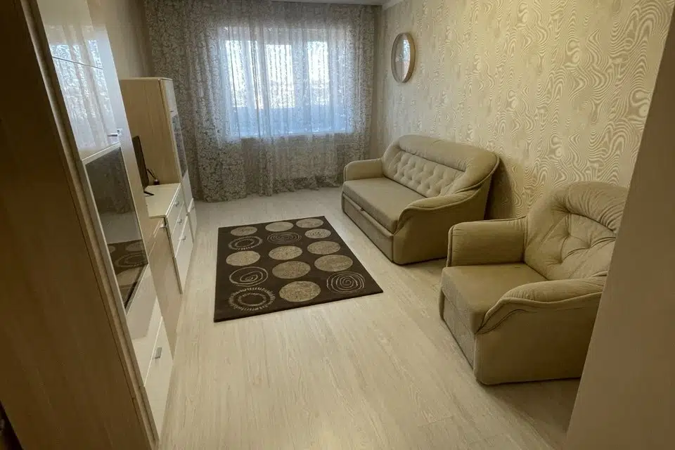 Сдаётся 2-комнатная квартира, 63 м²