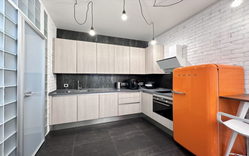 Сдаётся 1-комнатная квартира, 51 м²