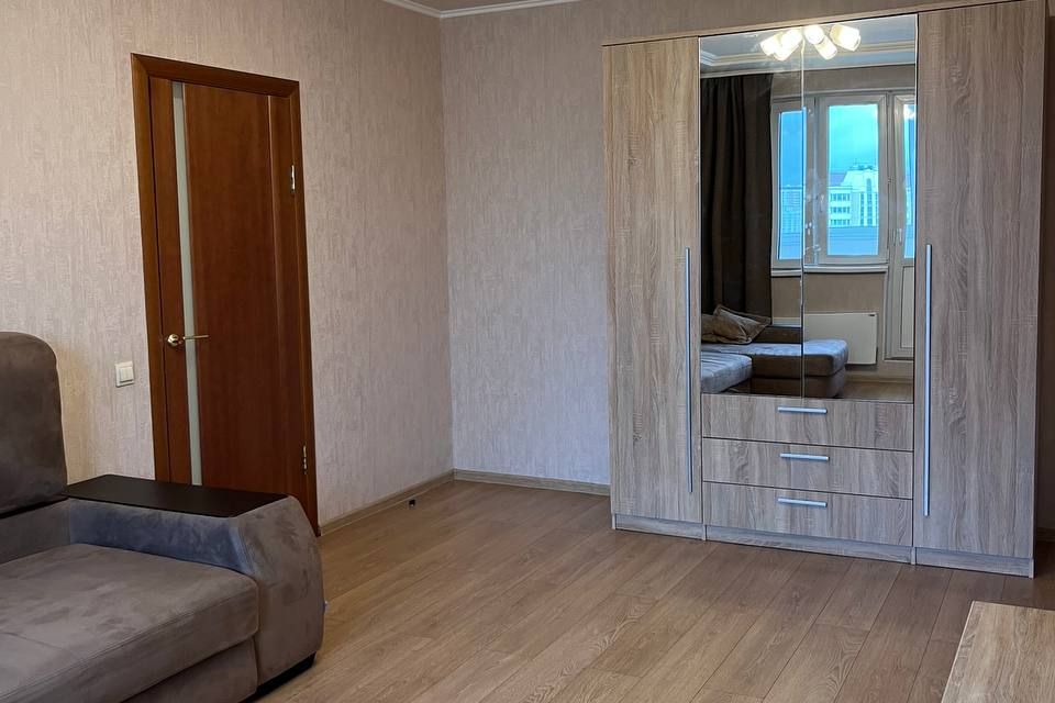 Сдаётся 1-комнатная квартира, 38 м²