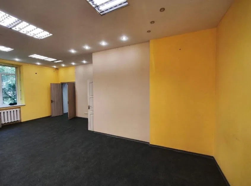 Сдаётся торговое помещение, 75 м²