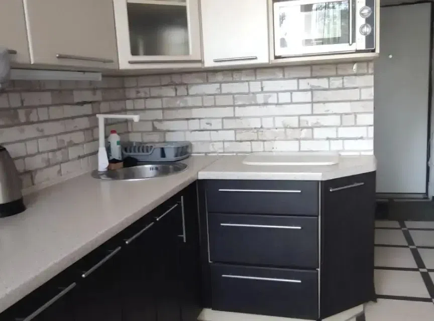 Сдаётся 3-комнатная квартира, 53.7 м²