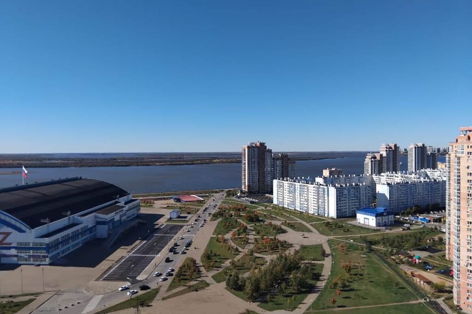 Сдаётся 2-комнатная квартира, 66.7 м²