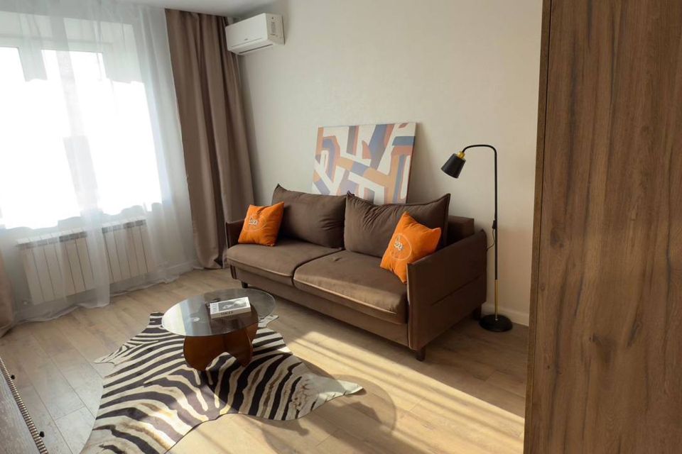 Сдаётся 2-комнатная квартира, 66 м²