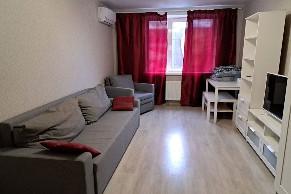 Сдаётся 1-комнатная квартира, 43 м²