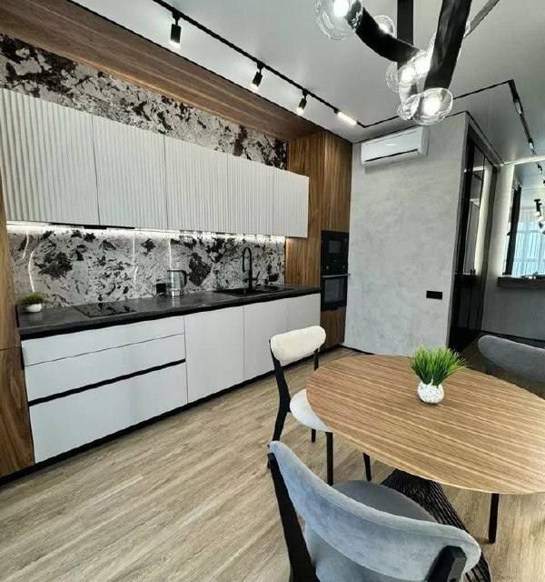 Сдаётся 1-комнатная квартира, 49 м²