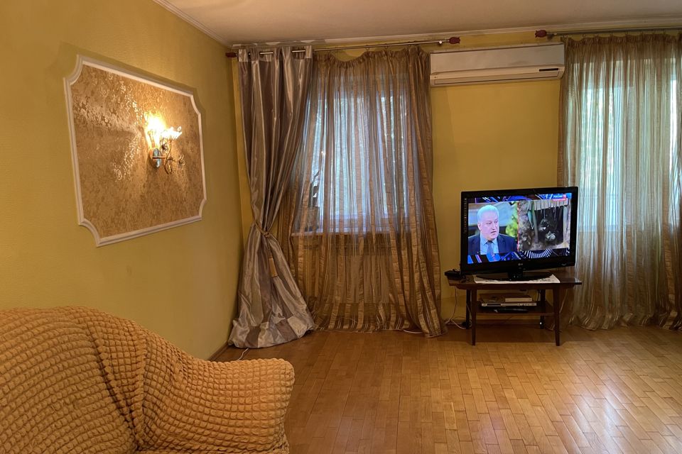 Сдаётся 3-комнатная квартира, 90 м²