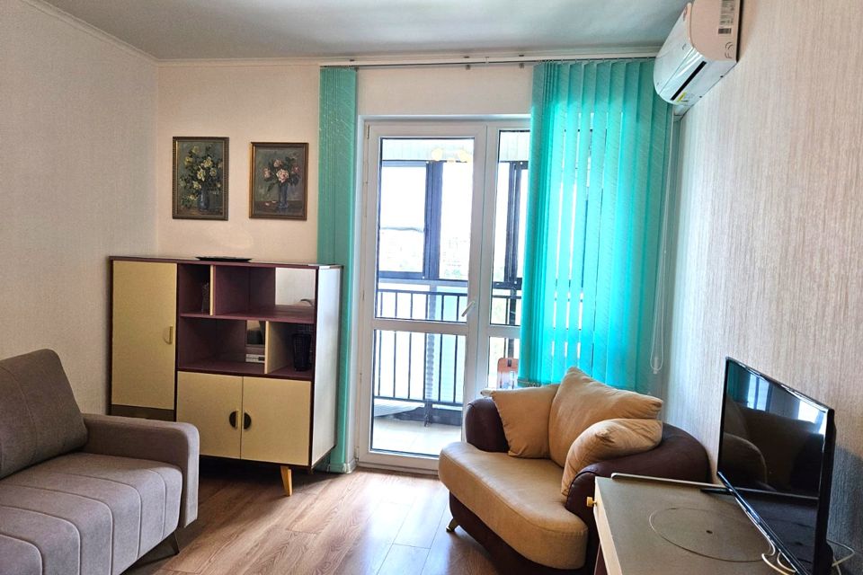 Сдаётся 2-комнатная квартира, 56 м²