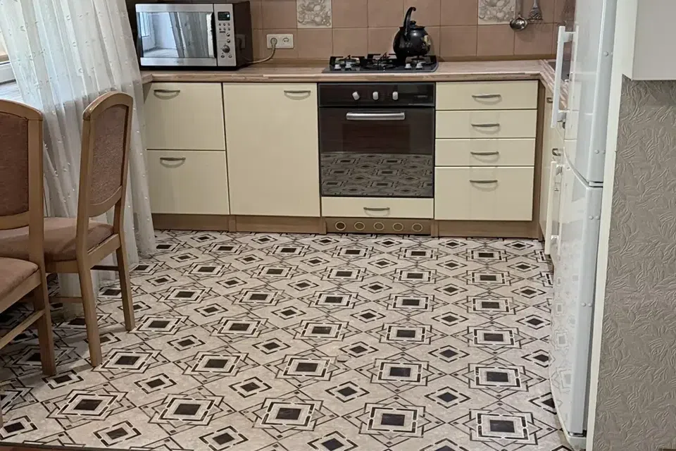 Сдаётся 2-комнатная квартира, 60 м²