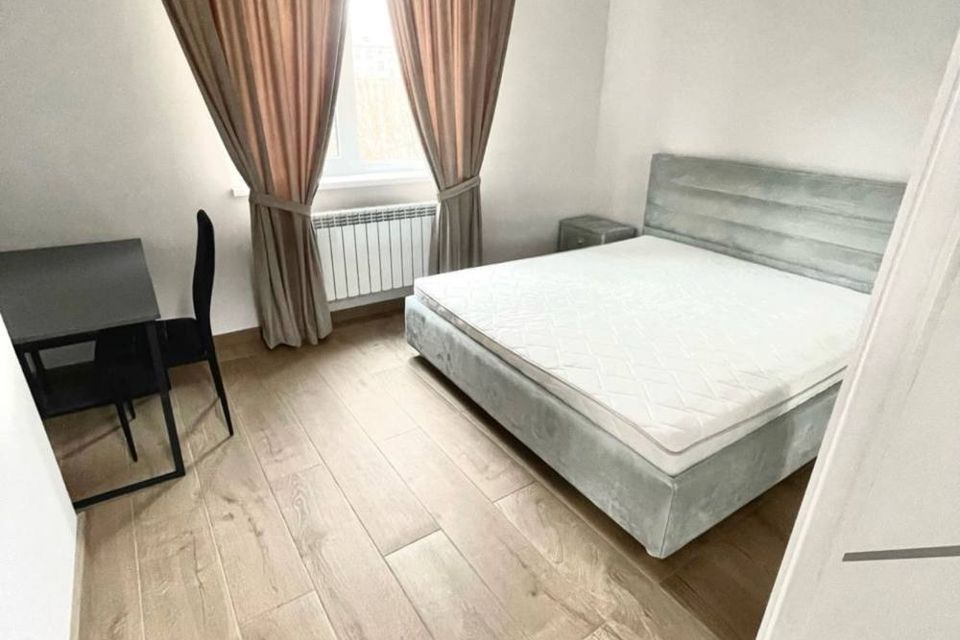 Сдаётся 1-комнатная квартира, 38 м²