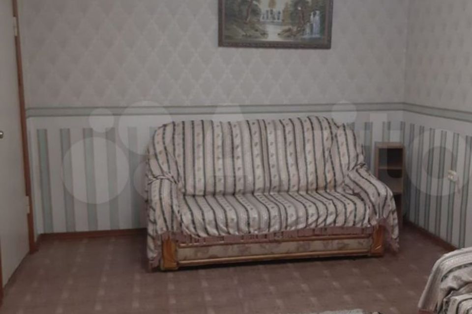 Сдаётся 2-комнатная квартира, 58 м²