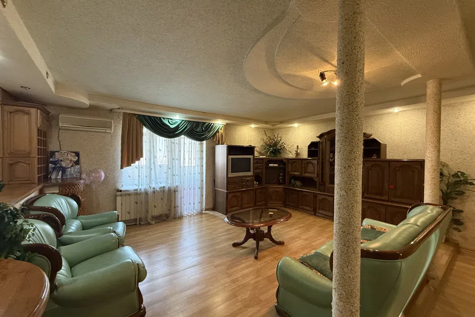 Сдаётся 3-комнатная квартира, 90 м²