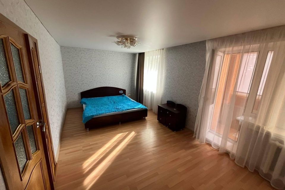 Сдаётся 2-комнатная квартира, 58 м²
