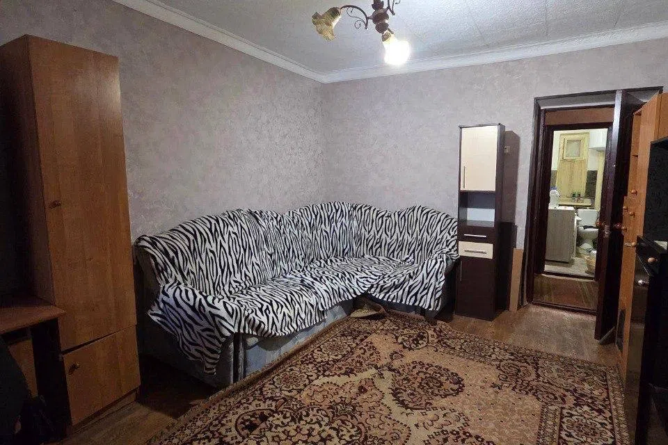 Сдаётся 3-комнатная квартира, 56 м²