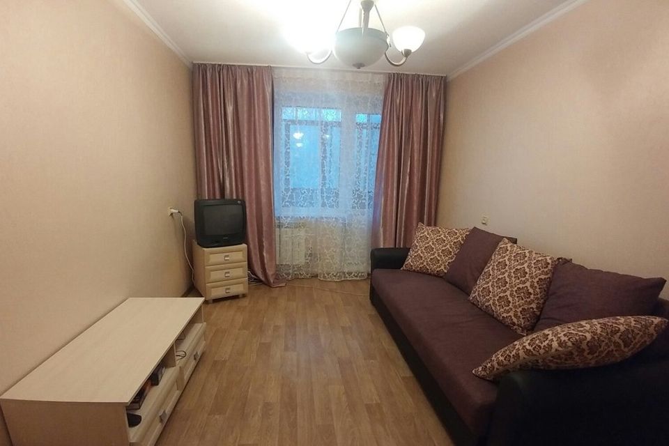 Сдаётся 2-комнатная квартира, 42 м²