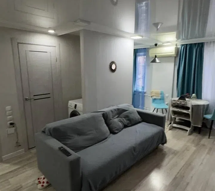 Сдаётся 3-комнатная квартира, 56.7 м²