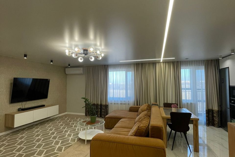 Сдаётся 3-комнатная квартира, 100 м²