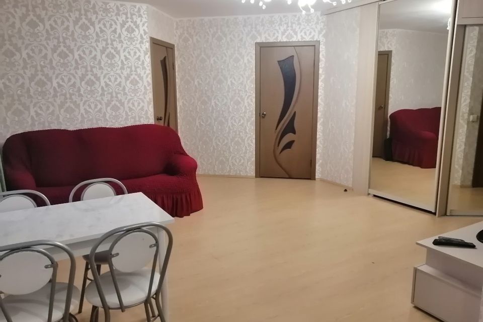Сдаётся 2-комнатная квартира, 74 м²