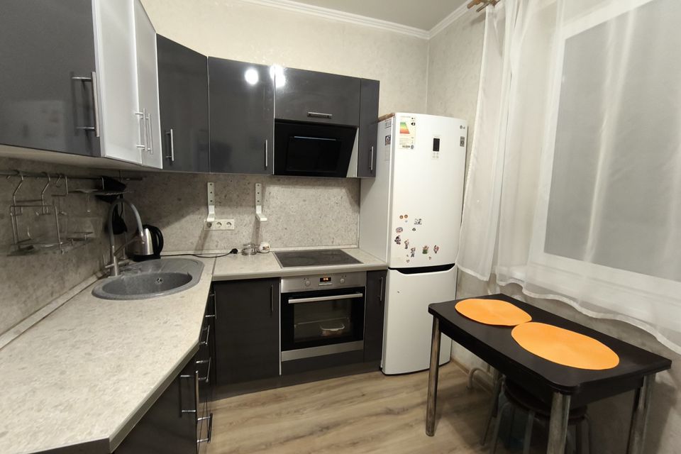 Сдаётся 1-комнатная квартира, 45 м²