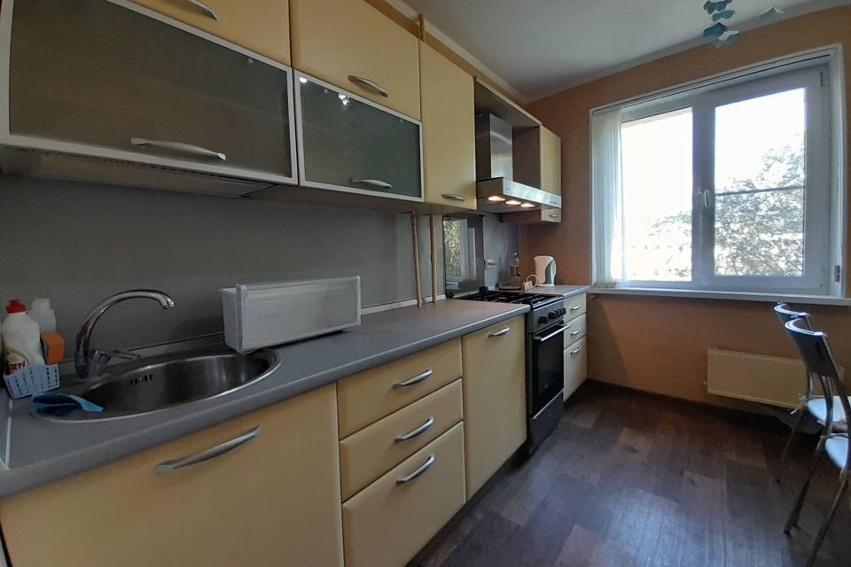 Сдаётся 2-комнатная квартира, 53 м²