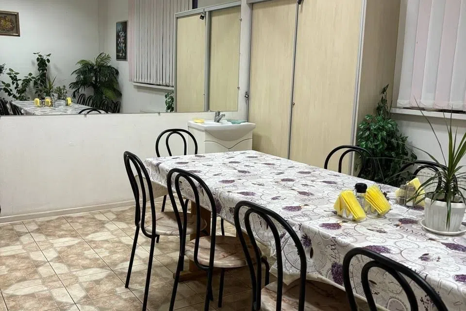 Сдаётся 2-этажный дом, 150 м²