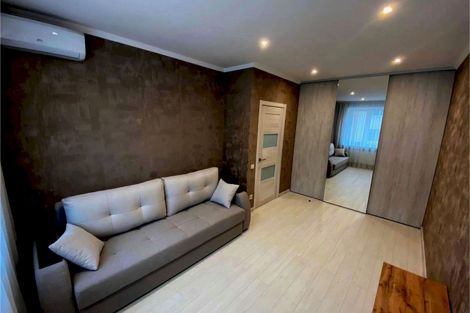 Сдаётся 2-комнатная квартира, 55 м²