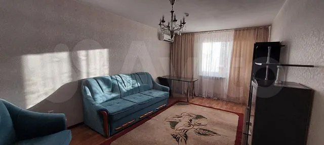 Сдаётся 1-комнатная квартира, 64 м²