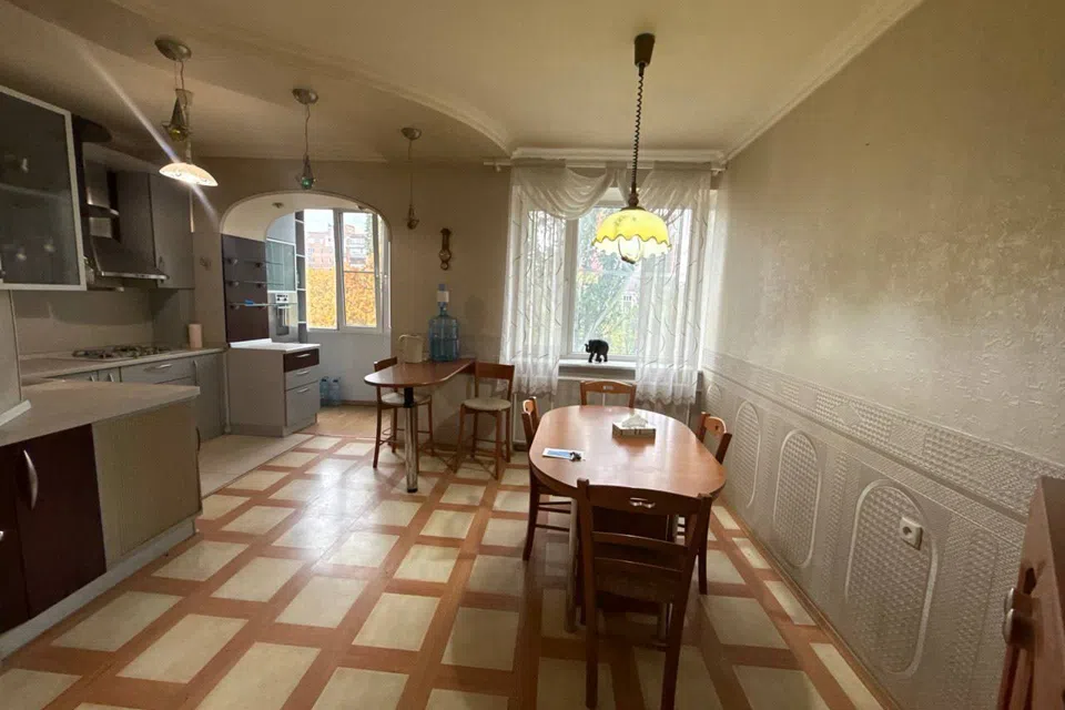 Сдаётся 3-комнатная квартира, 72.3 м²