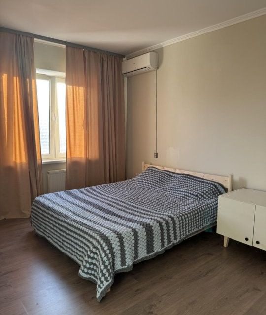 Сдаётся 1-комнатная квартира, 37 м²