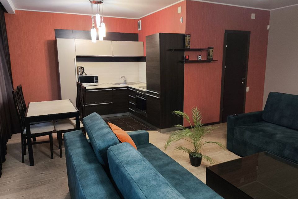 Сдаётся 2-комнатная квартира, 70 м²