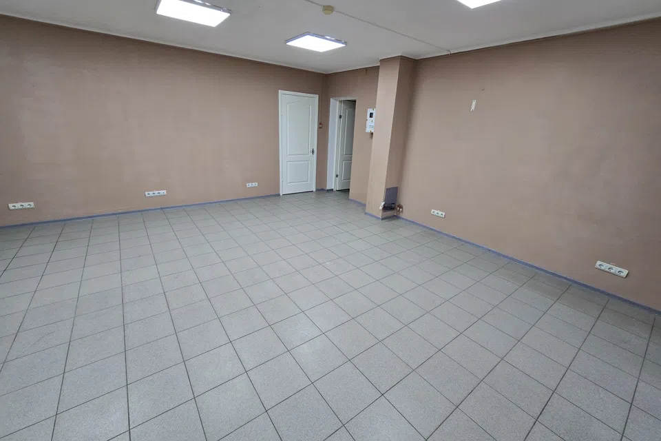 Сдаётся помещение своб. назначения, 76 м²